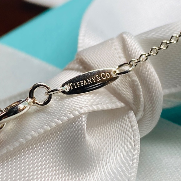 Tiffany & Co. Peretti by the yard pink sapphire 925 16” necklace box MSRP $600 - Picture 5 of 10